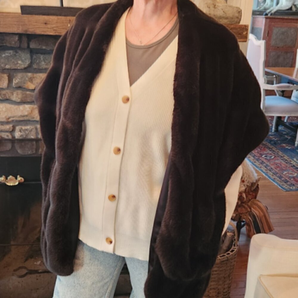 Women's Faux Fur Shawl